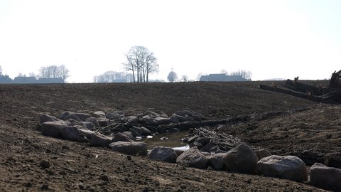 Baustelle für die Erweiterung von RRB Hovesath in Stadt Borken